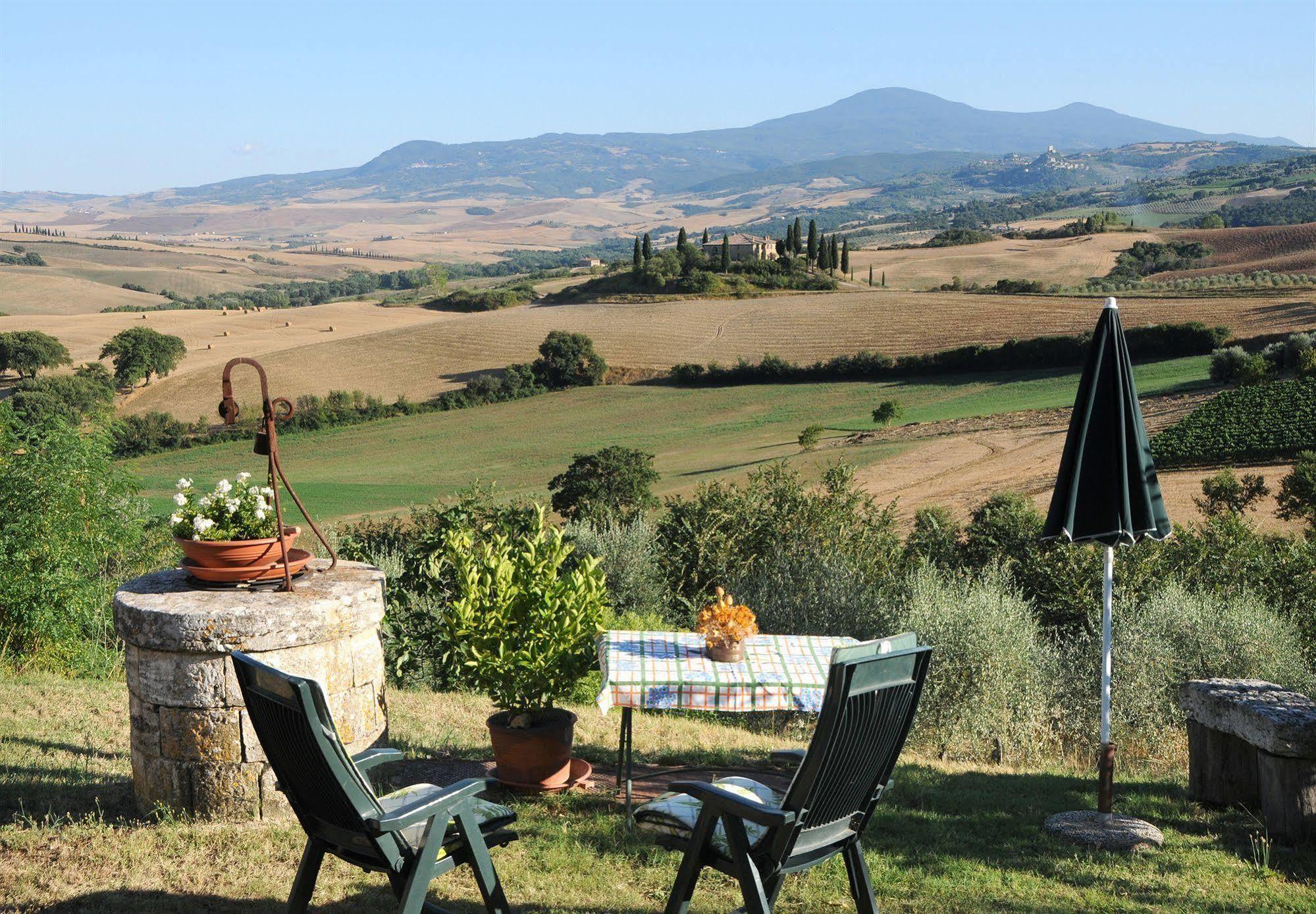 Agriturismo La Buca Di Bellugi San Quirico dʼOrcia Kültér fotó