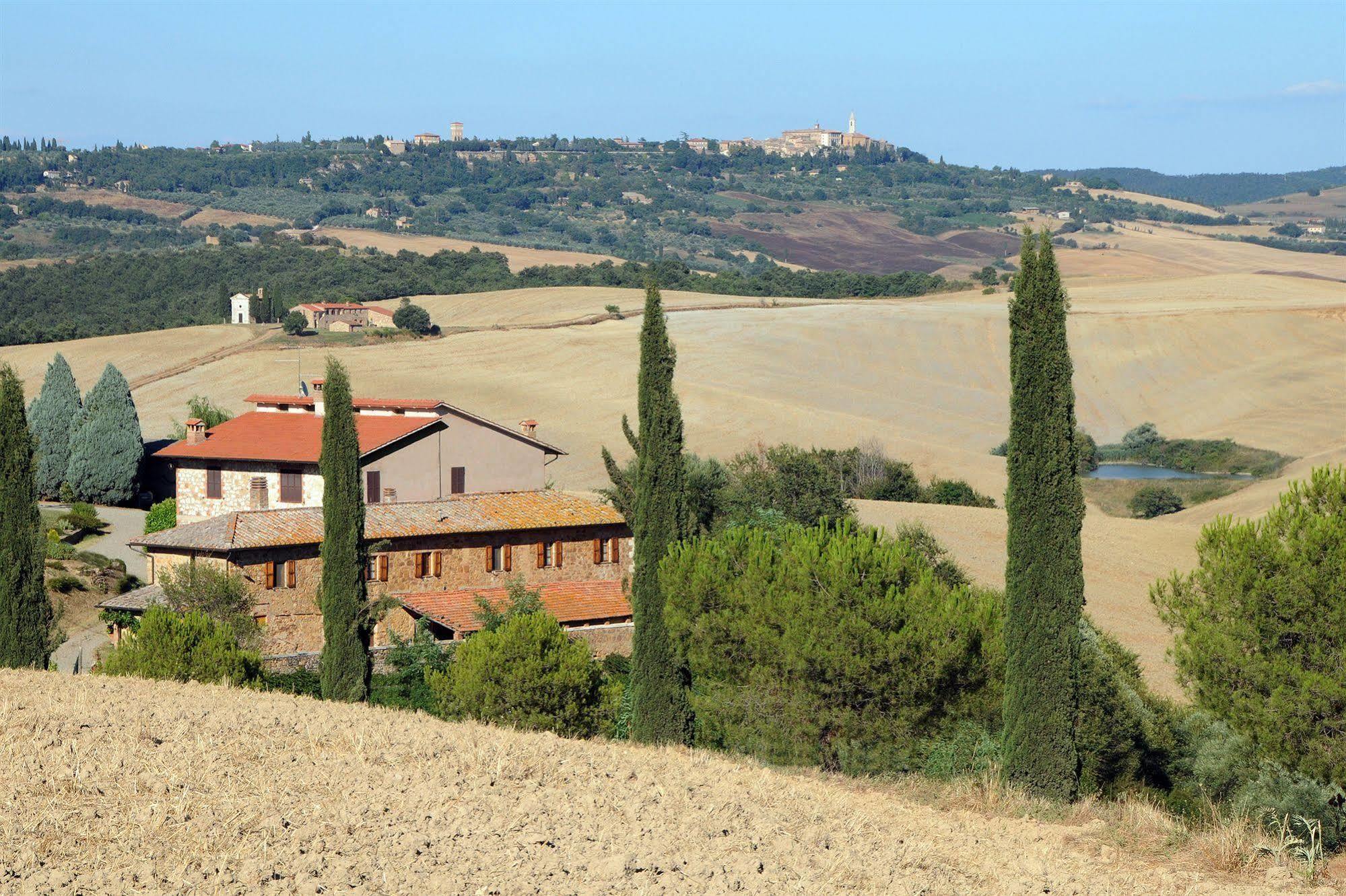 Agriturismo La Buca Di Bellugi San Quirico dʼOrcia Kültér fotó